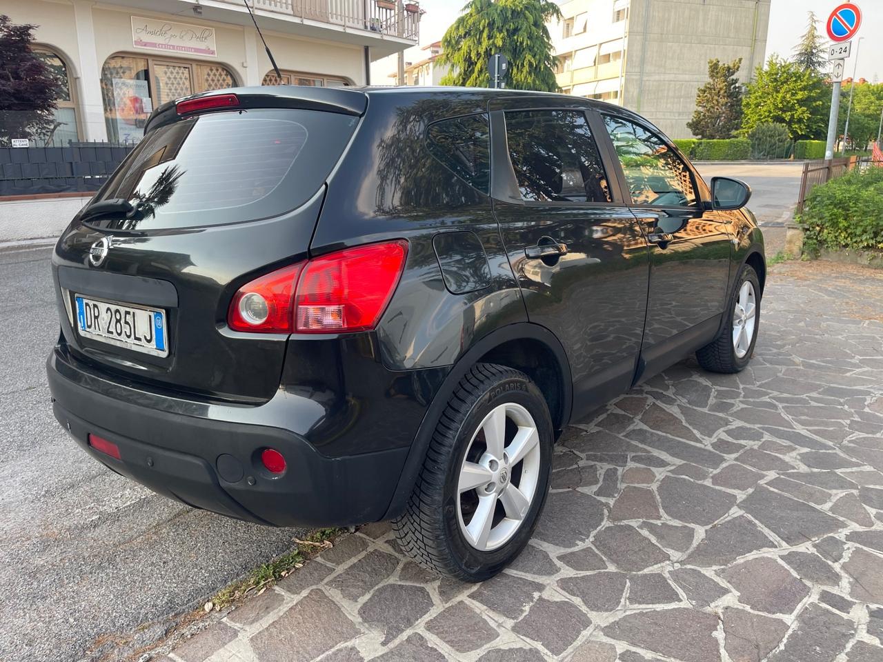 Nissan Qashqai 2.0 dCi DPF 4WD Tekna