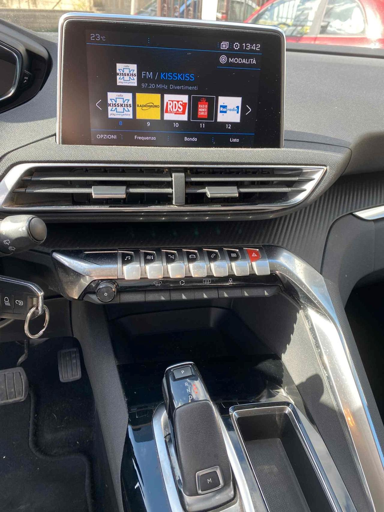 PEUGEOT 3008 1.5 131cv Automa. Allure 