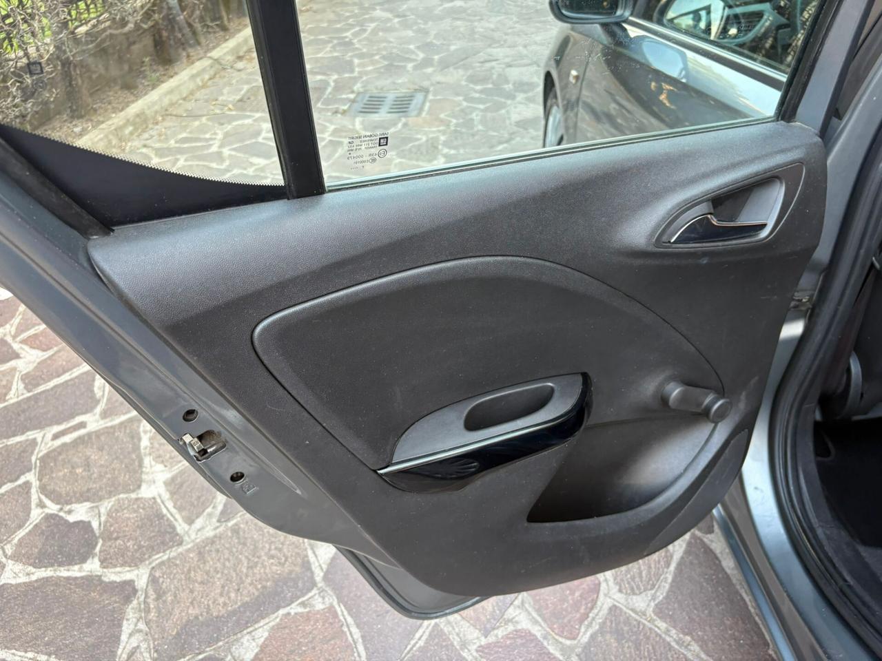 Opel Corsa 1.2 5 porte