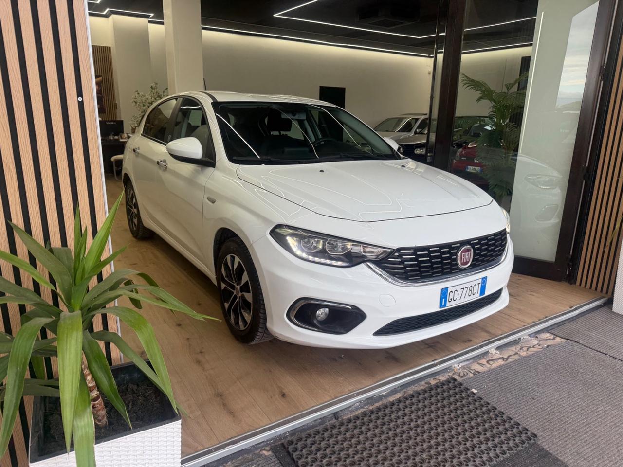 Fiat Tipo 1.4 5 porte Lounge gpl