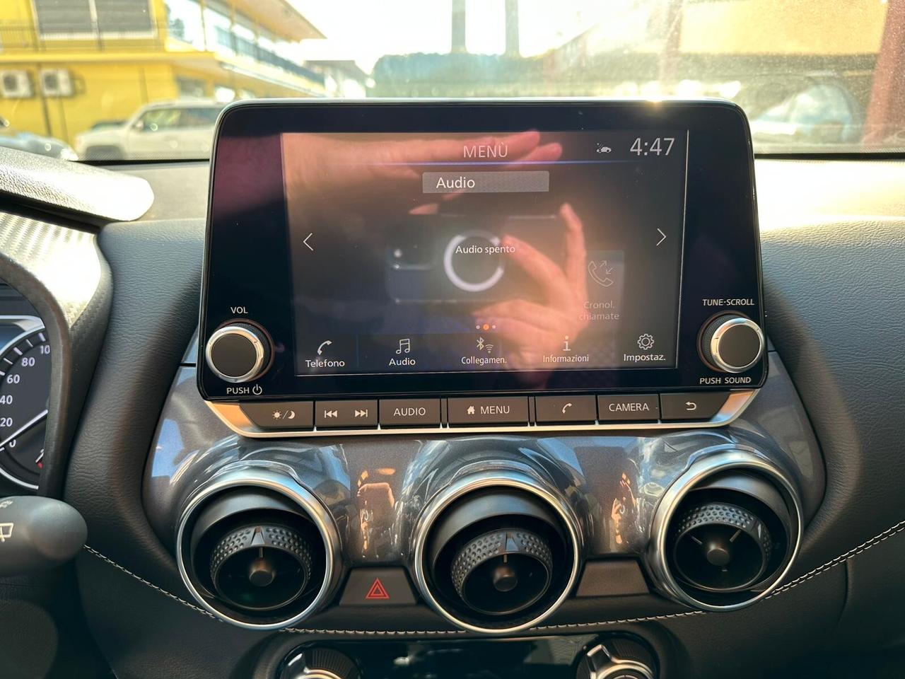 Nissan Juke 1.0 DIG-T 114 CV N-Connecta