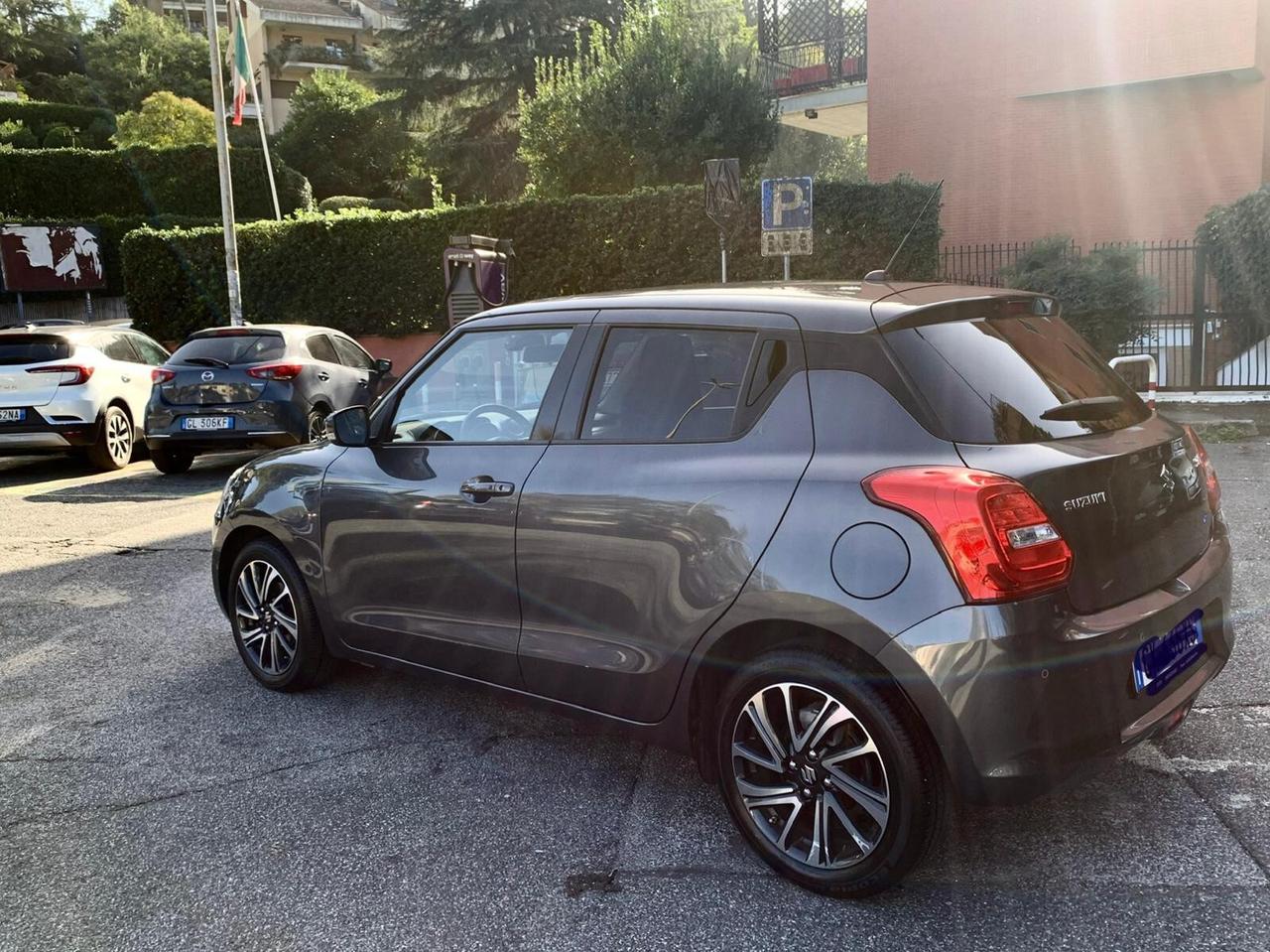 Suzuki Swift 1.2 Hybrid Top