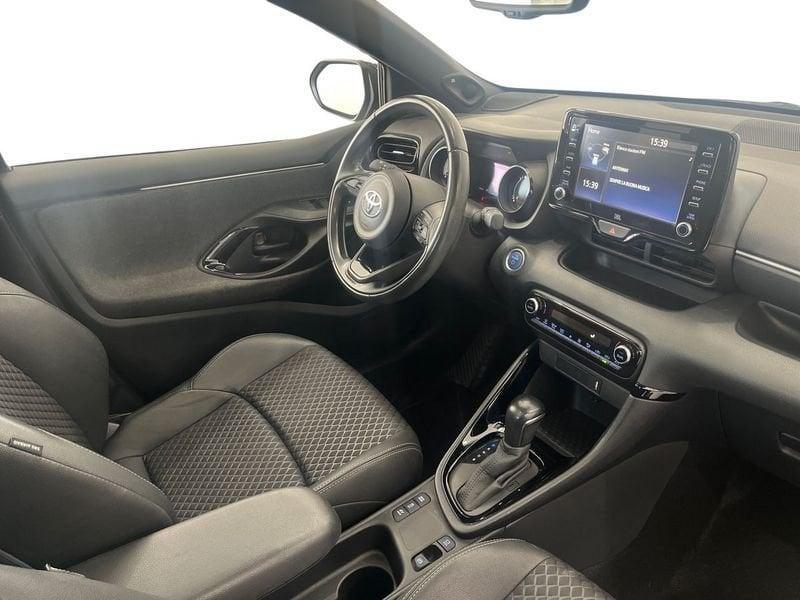 Toyota Yaris Yaris 1.5h Lounge