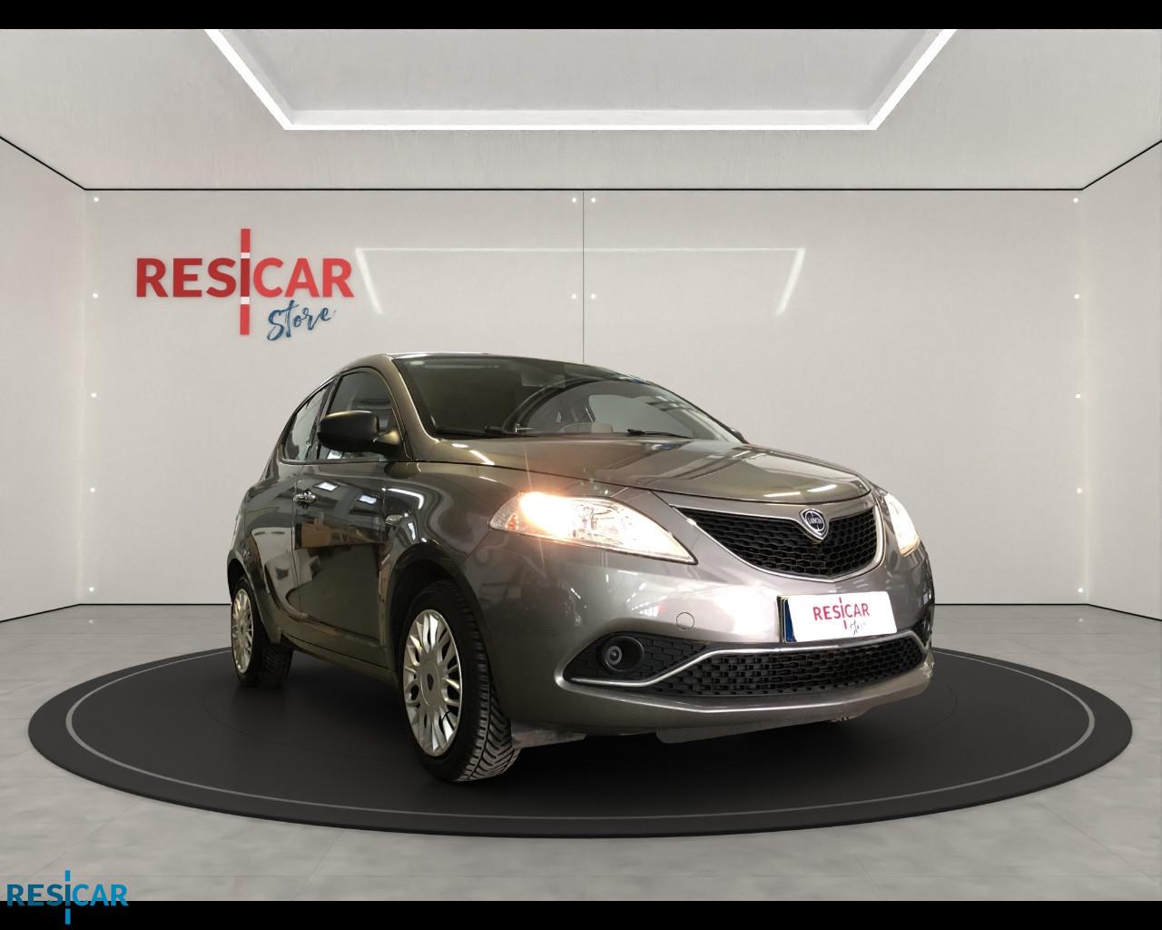 LANCIA Ypsilon 1.2 Silver 69cv IDONEA NEOPATENTATO