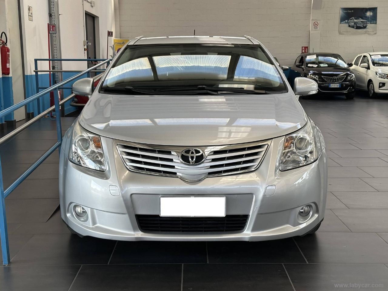 TOYOTA Avensis 2.0 D-4D Wagon Executive