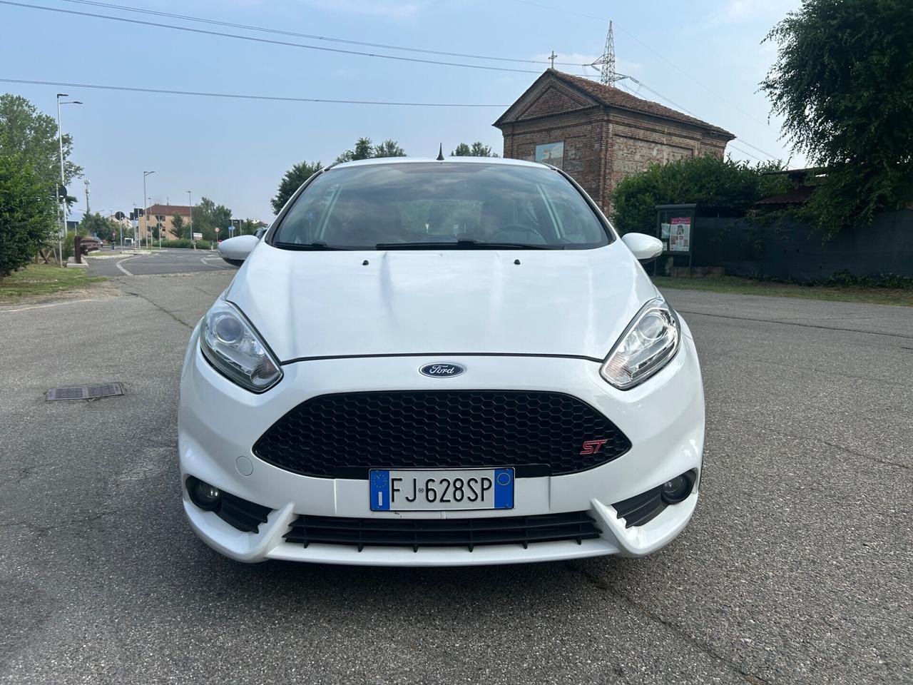 Ford Fiesta 1.6 182 CV 5 porte ST