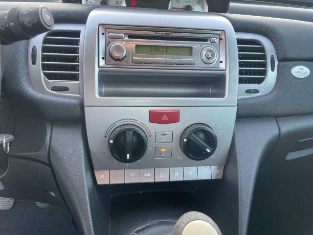 LANCIA Ypsilon 1.2 BENZ 60 CV Argento ADATTA A NEOPATENTATI