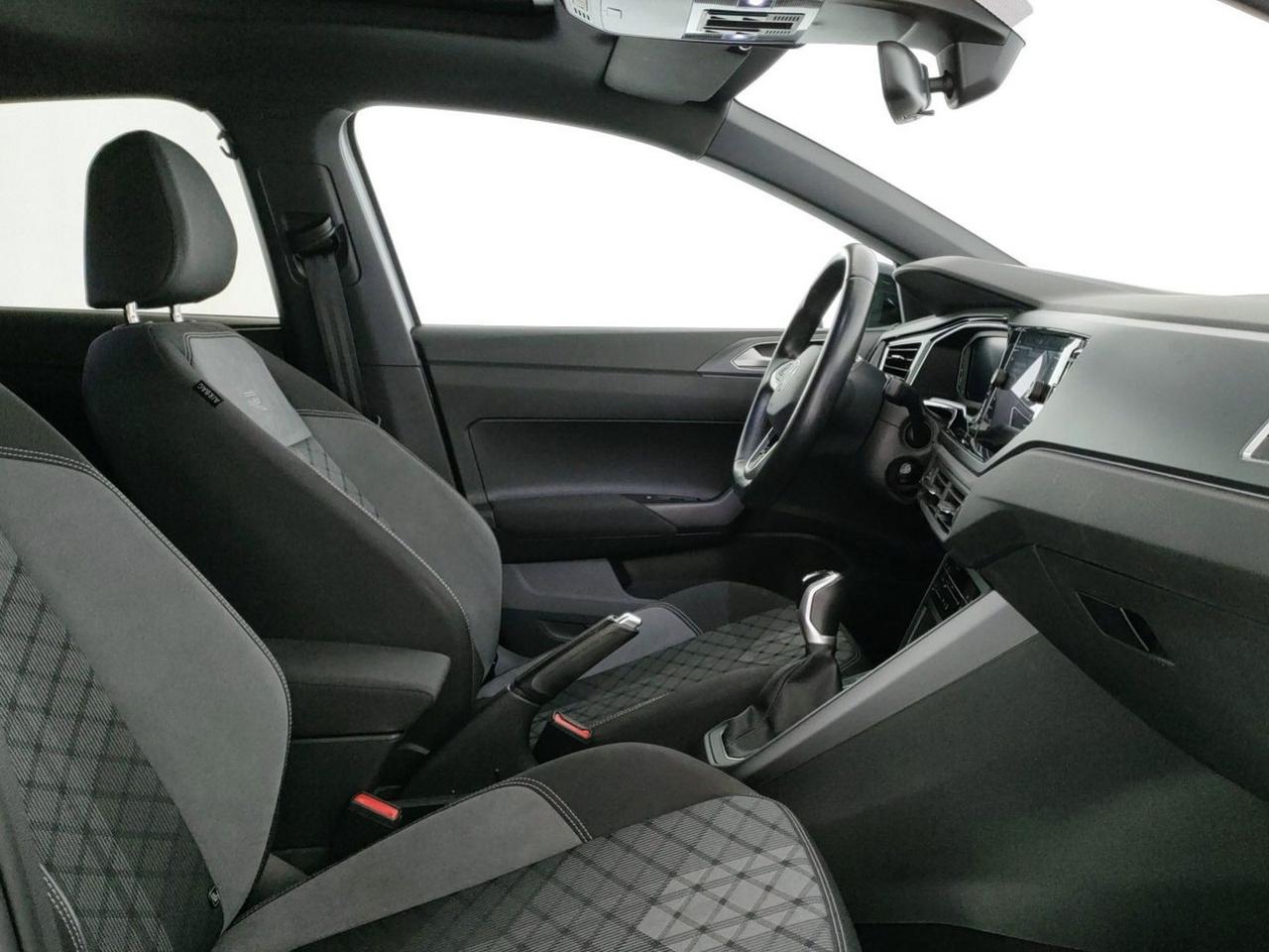 Volkswagen Taigo 1.0 tsi r-line 110cv