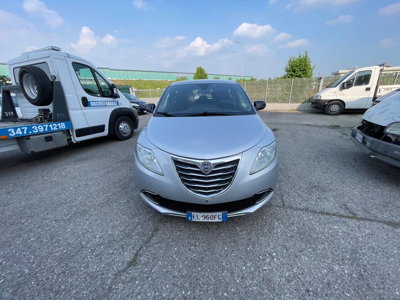 Lancia Ypsilon 1.3 MJT 16V 95 CV 5 porte S&S Silver