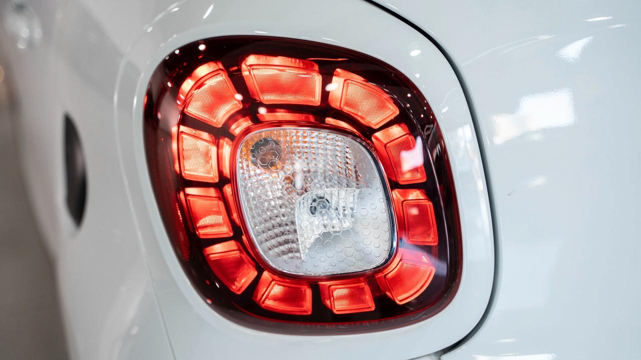 Smart ForFour 1.0 PASSION 71CV TWINAMIC AUTO NAVI LED FULL OPTIONAL