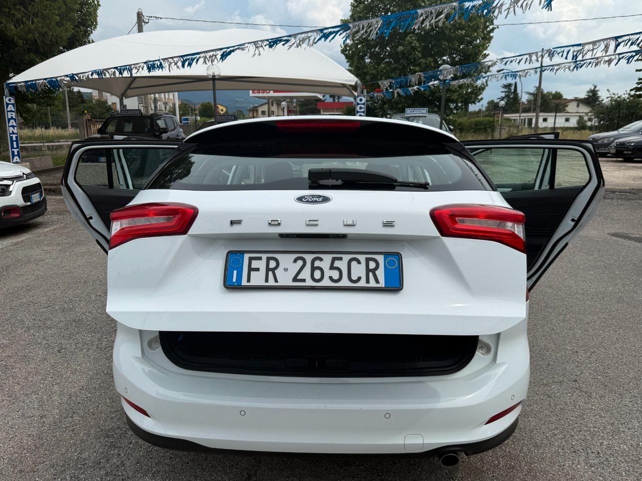 " POCHI KM " Ford Focus 1.5 TDCi 120 CV AUTOM.