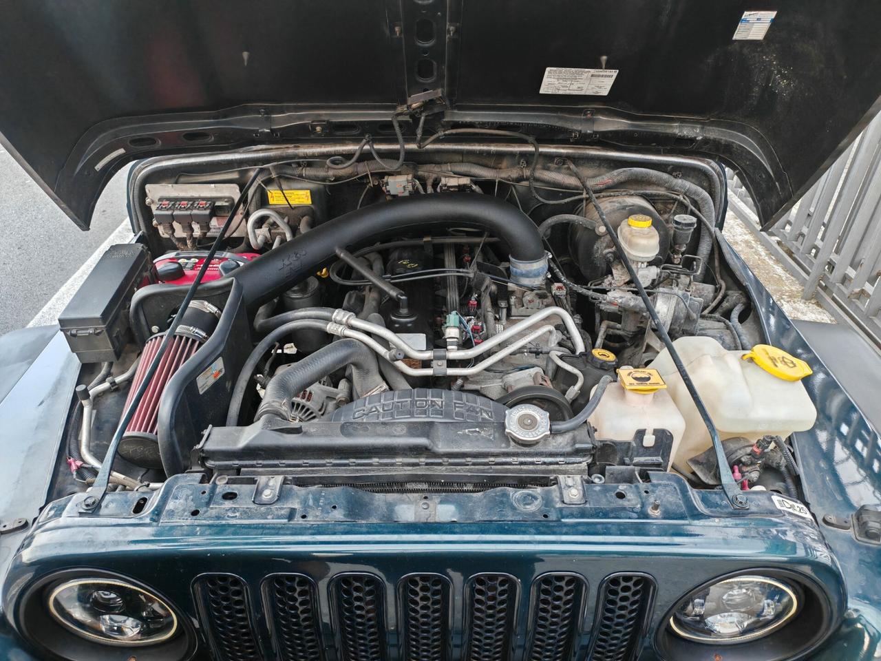 Jeep Wrangler 4.0 cat Sahara