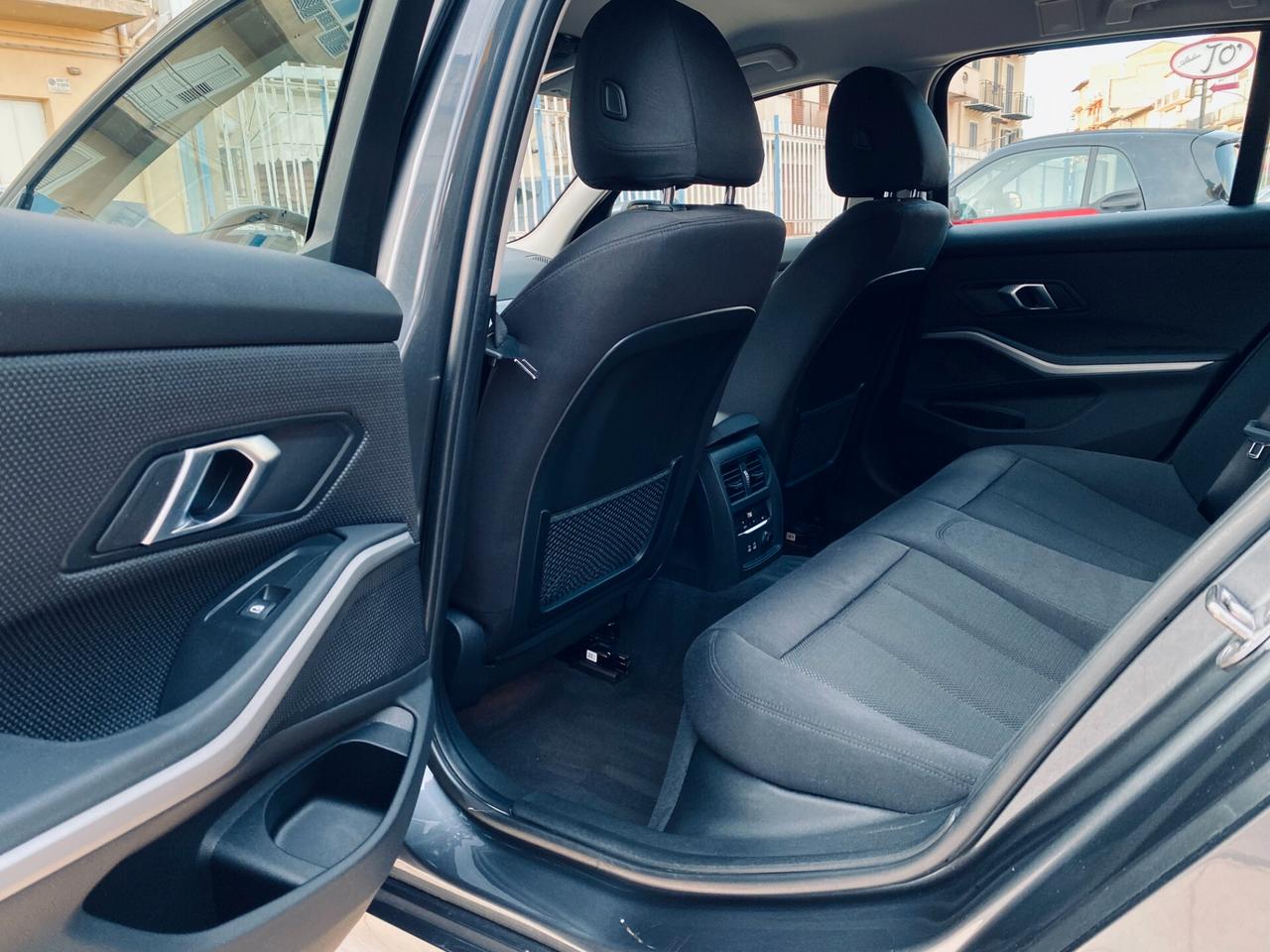 Bmw 320d Touring Business Advantage - CAMBIO AUTOMATICO