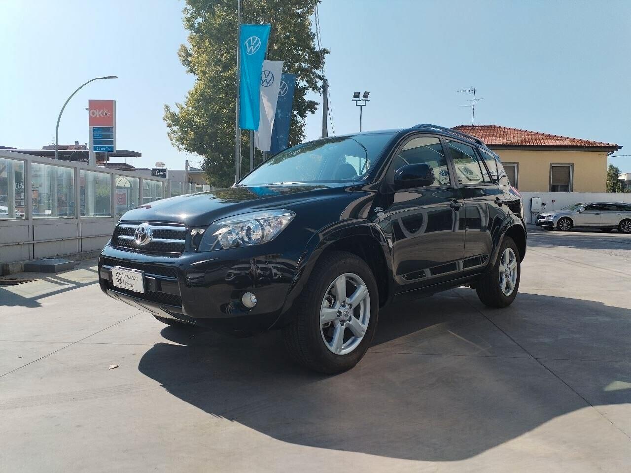 Toyota RAV 4 RAV4 2.2 D-4D 177 CV Luxury