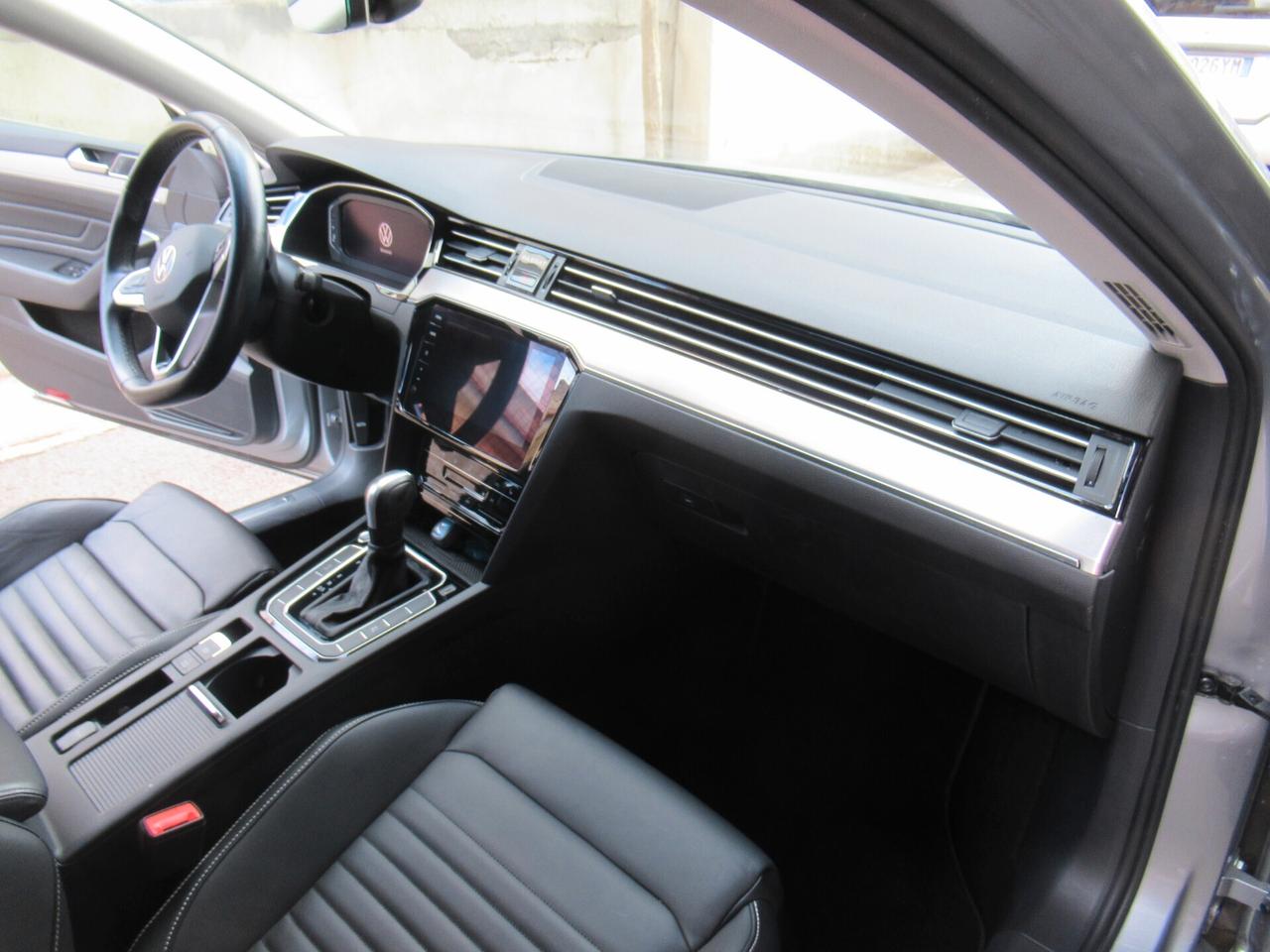 Volkswagen Passat Variant 2.0 TDI SCR 200 CV DSG Executive