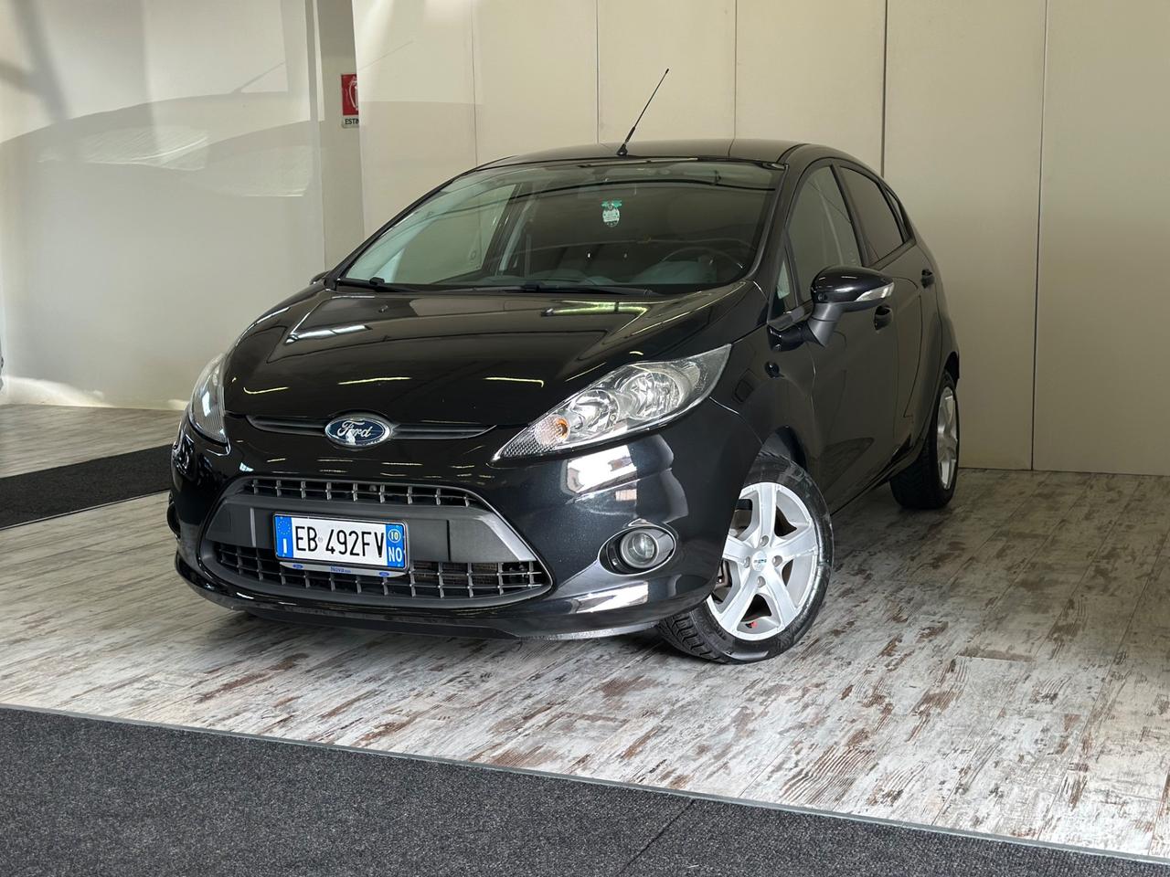 Ford Fiesta 1.2 Benzina 5p. Titanium Ok Neopatentati