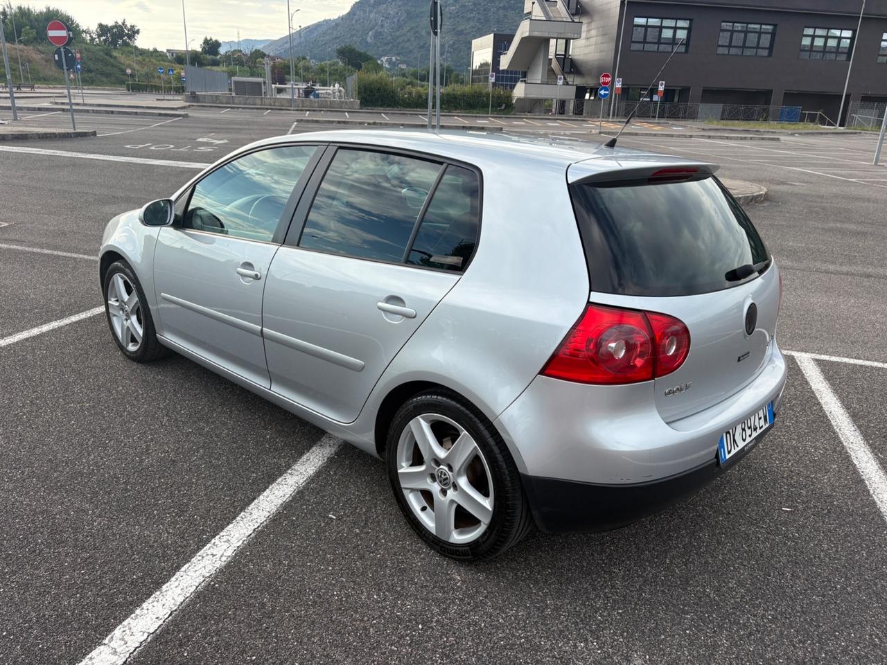Volkswagen Golf 2.0 TDi140 CV*2008*HIGHLINE