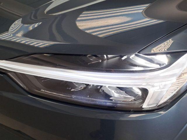 VOLVO XC60 B4 (d) AWD Geartronic Inscription Aut