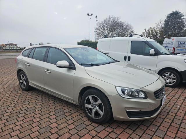 VOLVO V60 D2 Geartronic