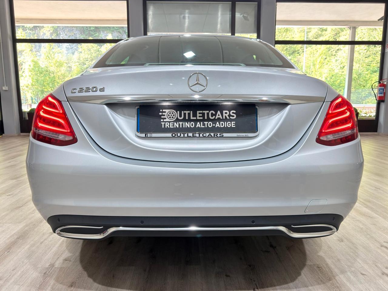 MERCEDES C 220 2.2d 170cv AUTO 75.000km BERLINA