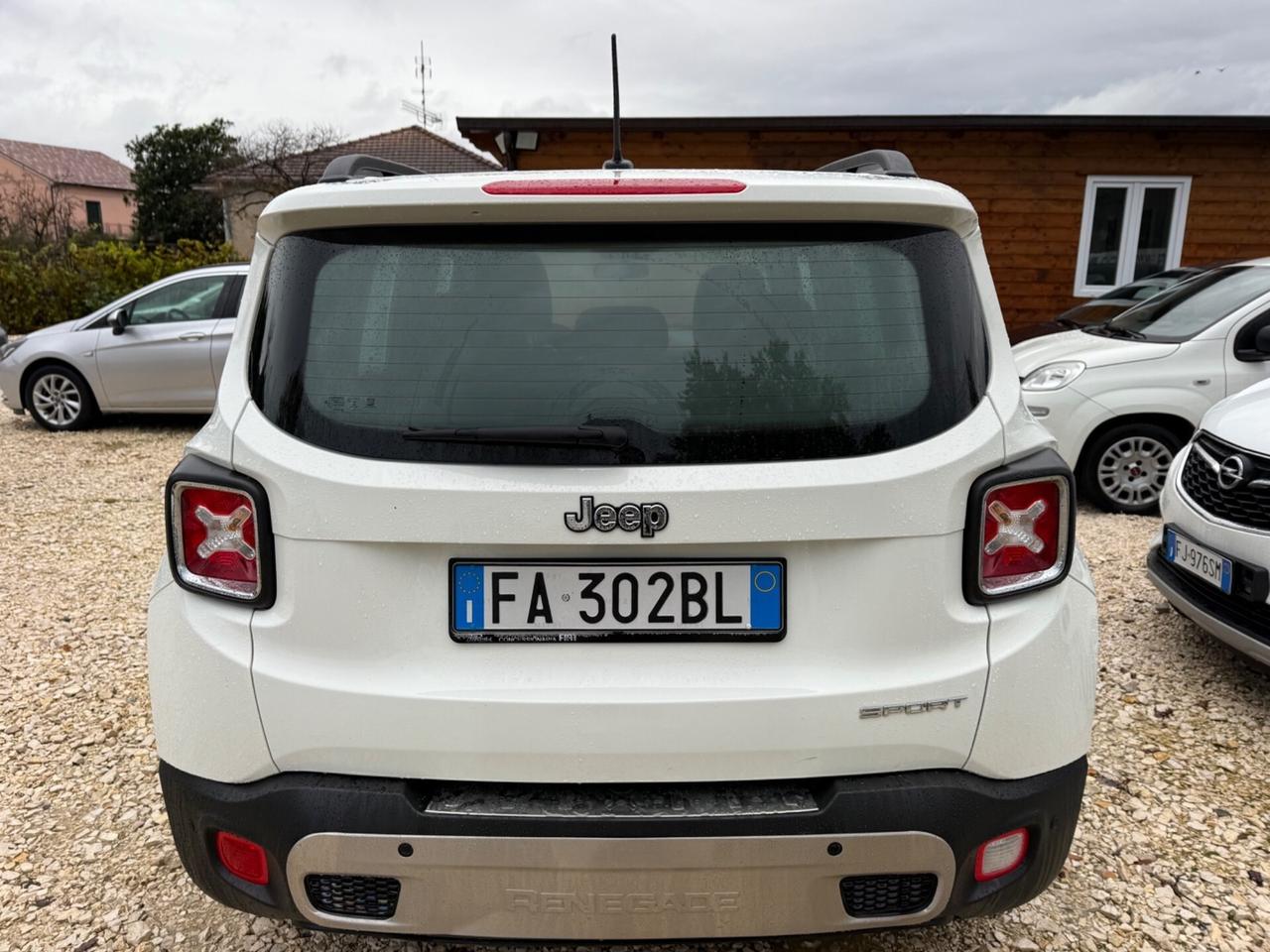 Jeep Renegade 1.6 E-TorQ GPL Sport 1941 edizione s