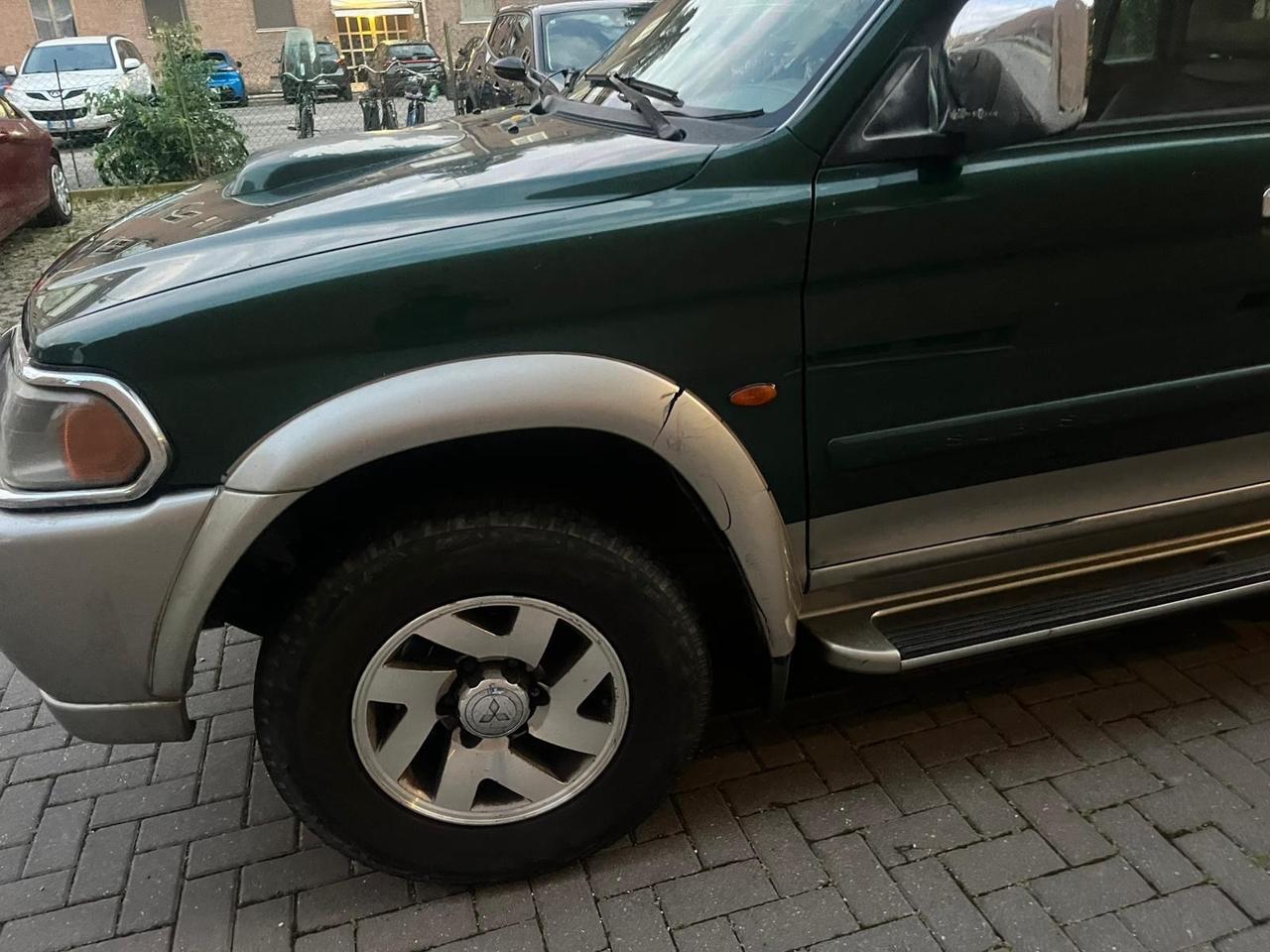 Mitsubishi Pajero Sport 2.5 TDI GLS
