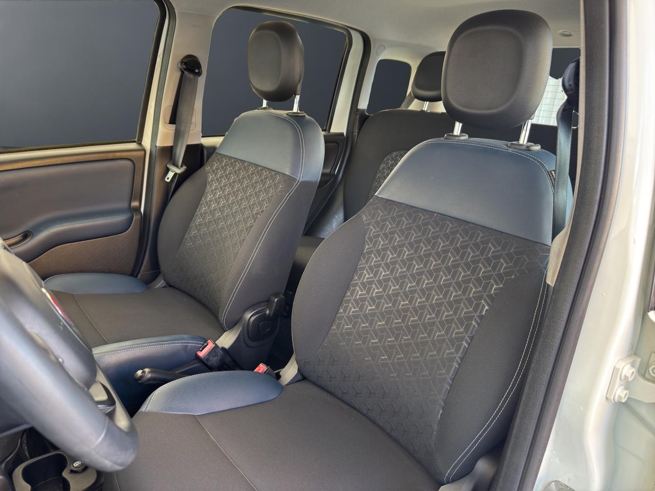 FIAT PANDA 1.0 FireFly S&S HYBRID CITY CROSS