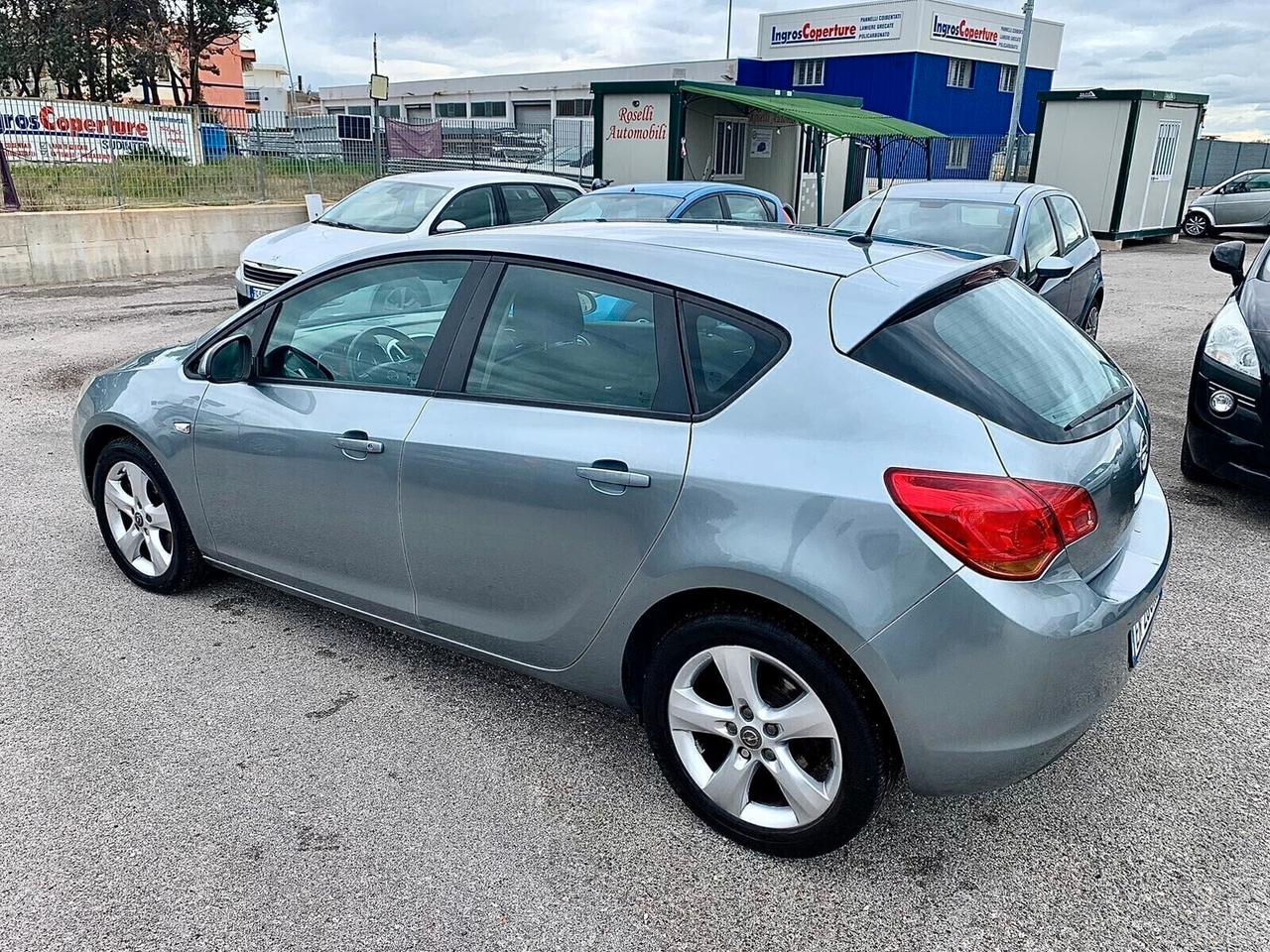 Opel Astra 1.7 CDTI 110CV EcoFLEX S&S 5 porte Cosmo Fleet