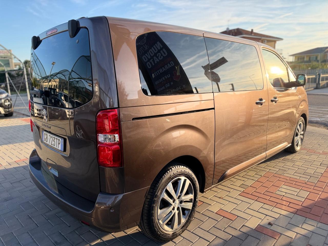 Peugeot Traveller BlueHDi 180 EAT8 Long Vip 8 POSTI