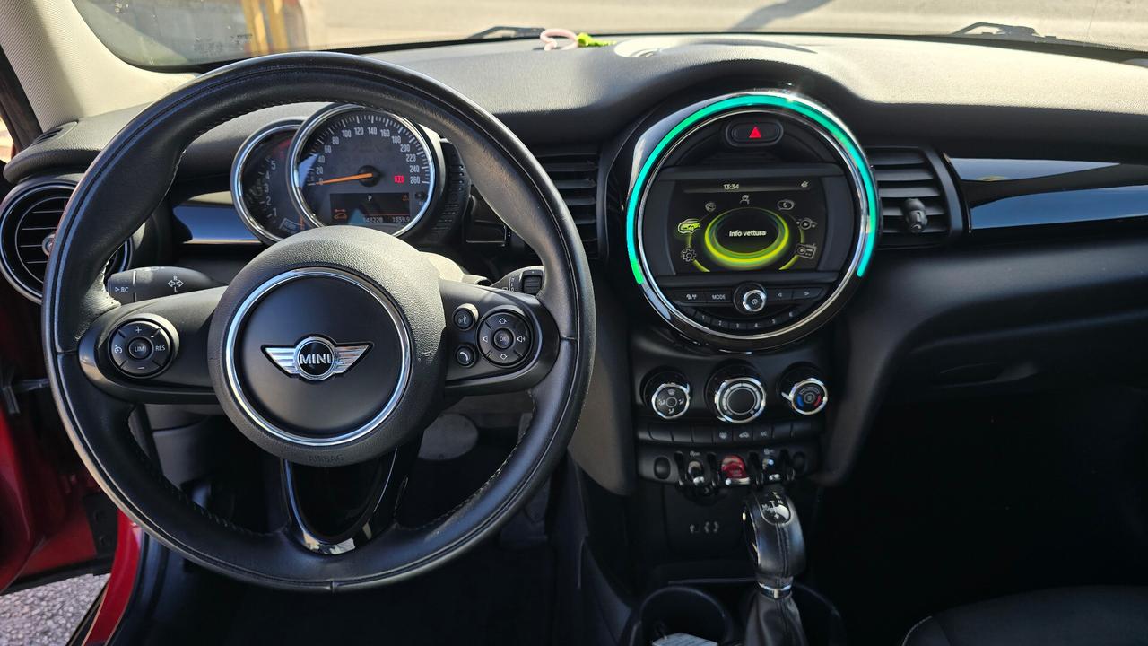 Mini Cooper D 1.5 Business 5p