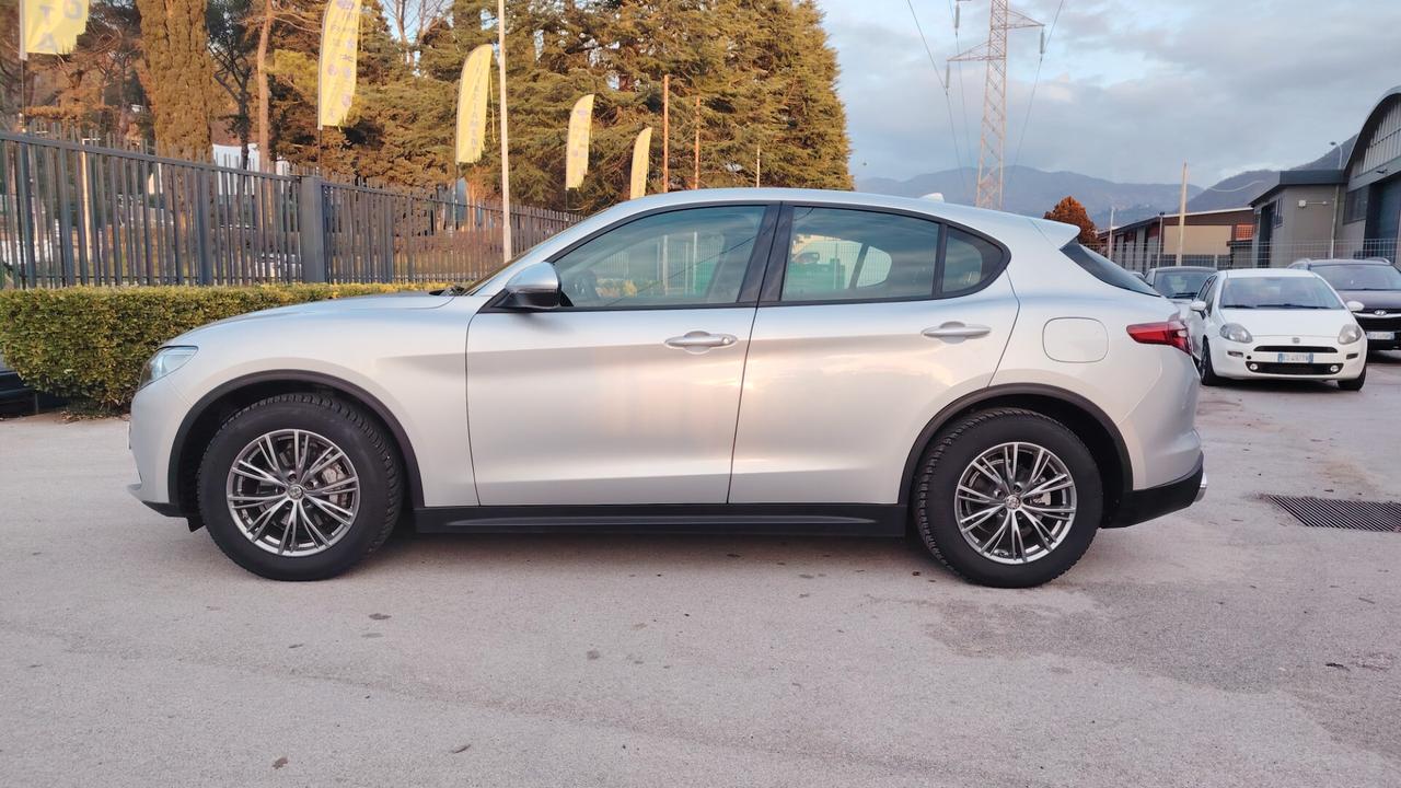 Alfa Romeo Stelvio 2.2 Turbodiesel 160 CV AT8 RWD Business