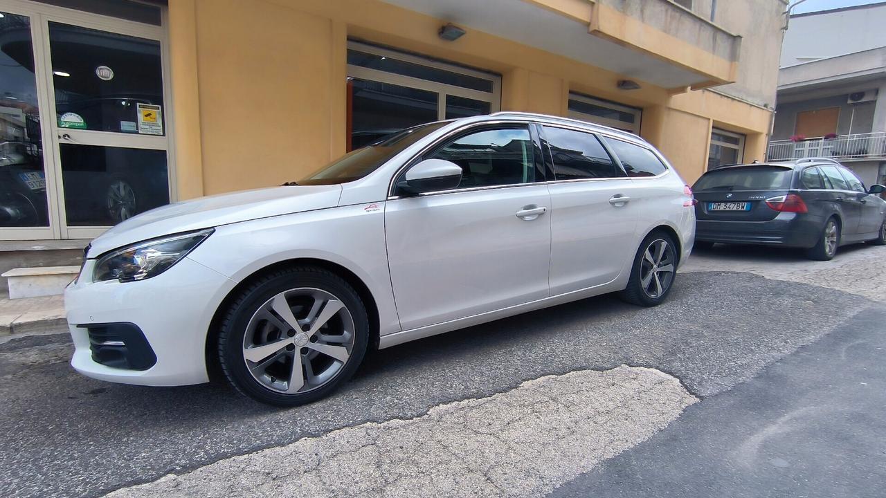 Peugeot 308 BlueHDi 130 S&S SW Allure
