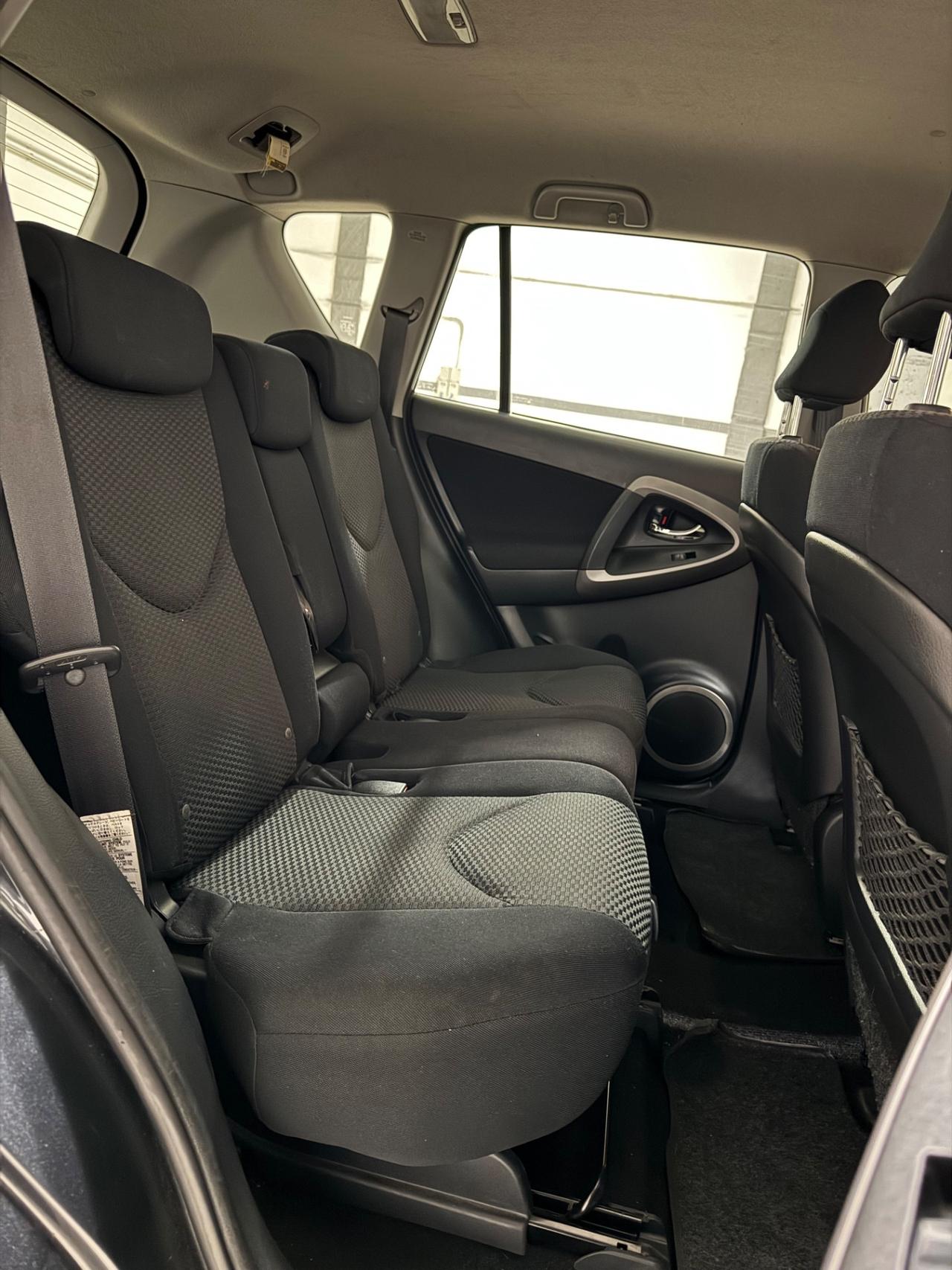 Toyota RAV 4 RAV4 2.2 D-4D 136 CV Sol