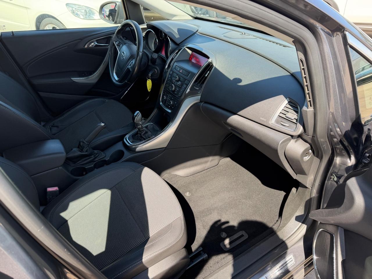 Opel Astra 1.7 CDTI 110CV Sports Tourer Cosmo