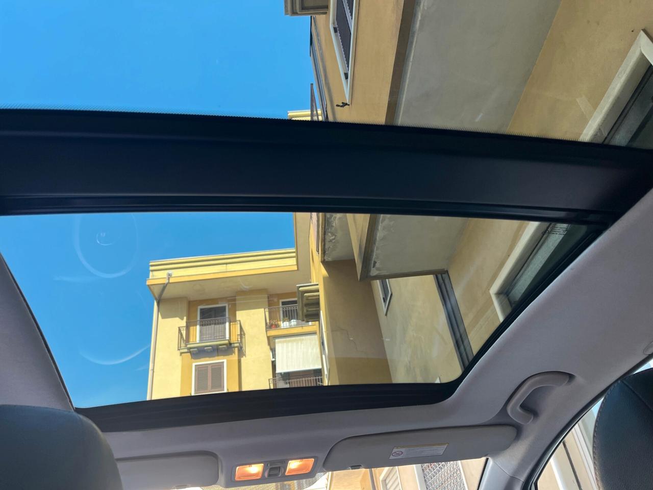 Kia Venga 1.4 CRDi 90CV Cool *TETTO PANORAMICO*