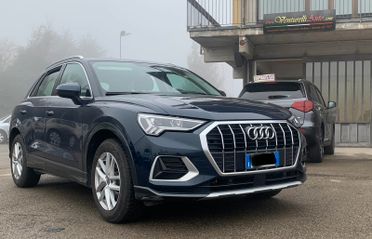 Audi Q3 benzina business advance-150 cv auto-full-unico proprietario-tagliandi audi- anno 2019 79900 km