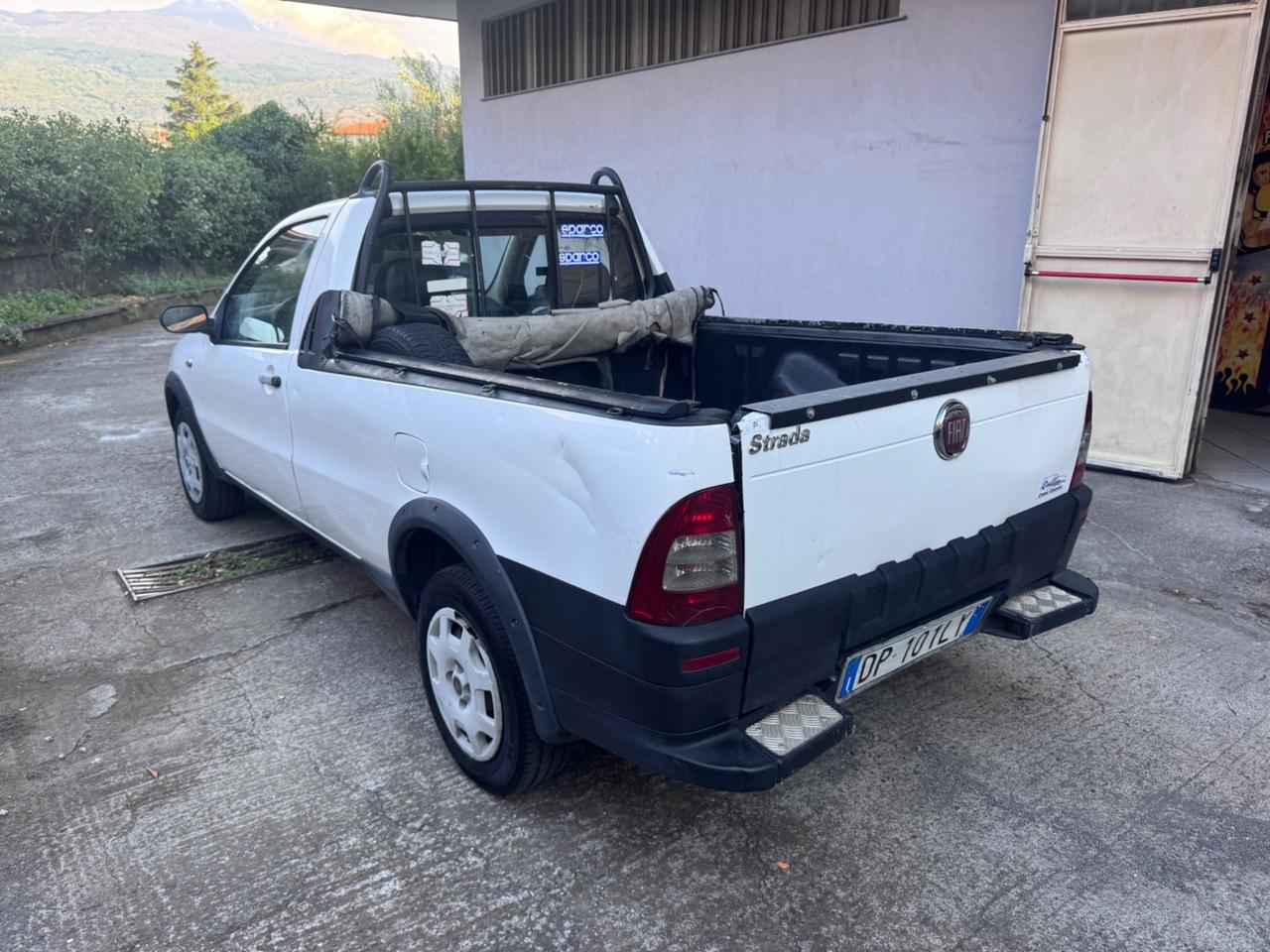 Fiat Strada 1.3 MJT Pick-up Cabina Lunga un solo proprietario n1 autocarro