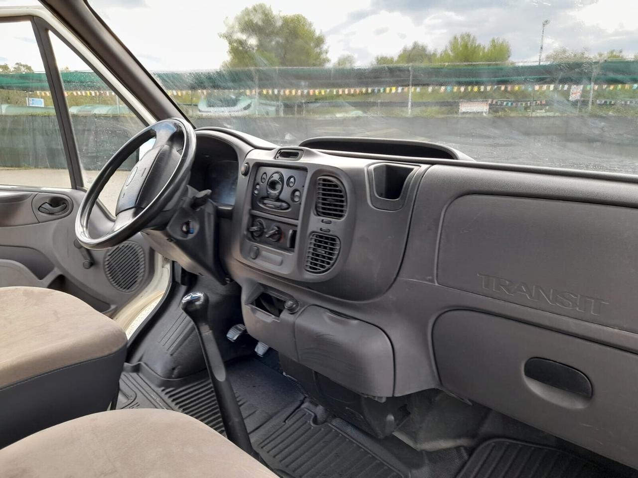 Ford Transit/Tourneo/Bus Transit 330 2.4 TD/125 cat PL-TM Furg.