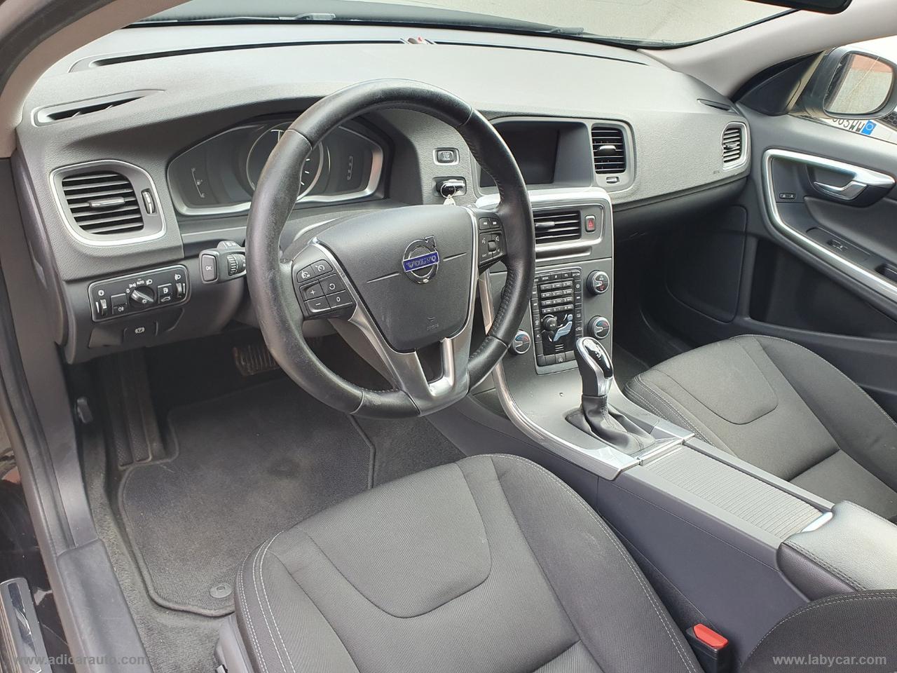 VOLVO V60 D2 Geartronic