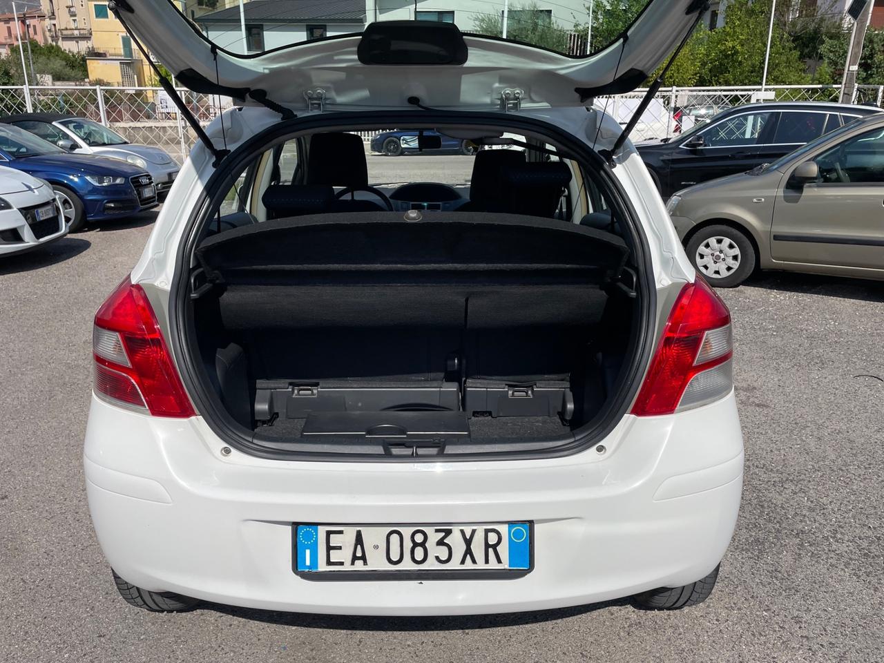 Toyota Yaris 1.0 5 porte