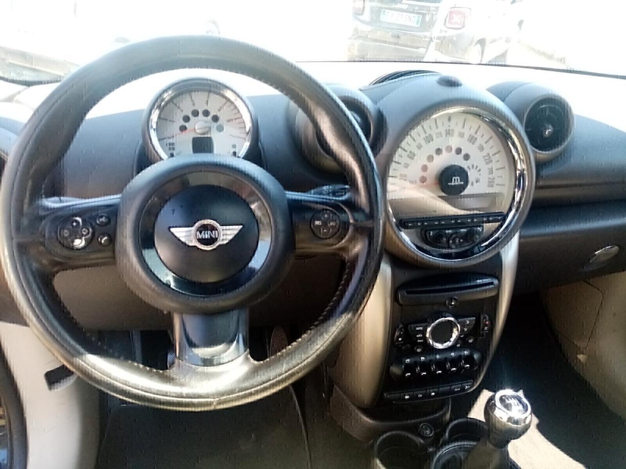 MINI 1.6 COOPER D COUNTRYMAN