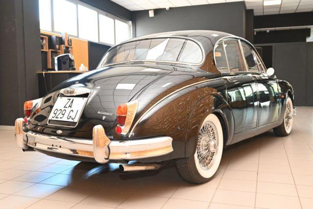 DAIMLER Sovereign 2.5 V8 AUTO GUIDA A DESTRA PERFETTA ITALIANA NUOVA