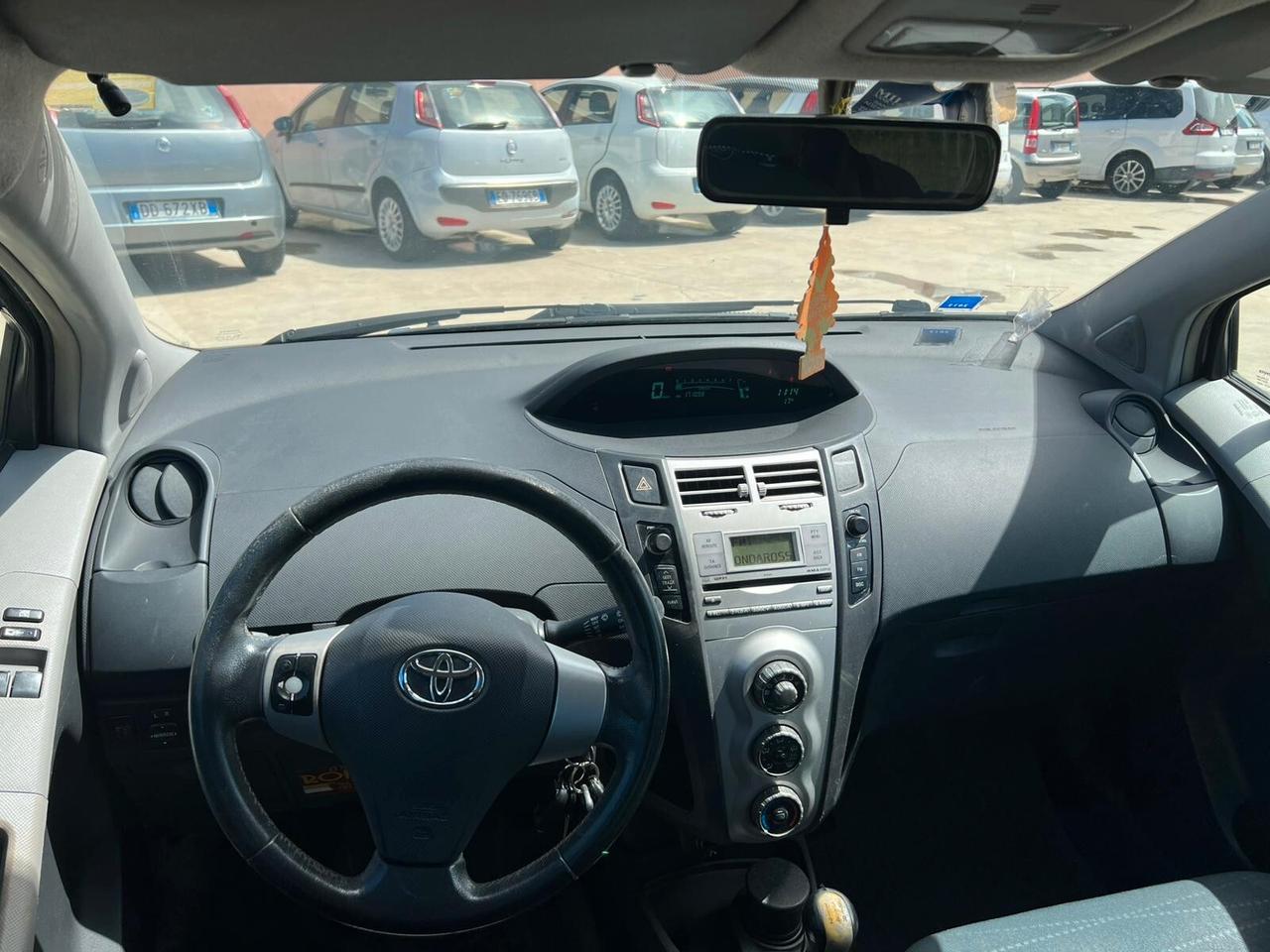 Toyota Yaris 1.3 5 porte