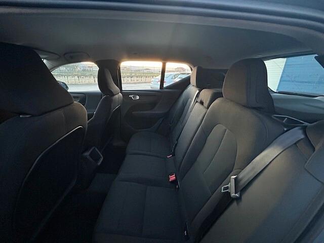 VOLVO XC40 D3 AWD GEARTONIC R-DESIGN