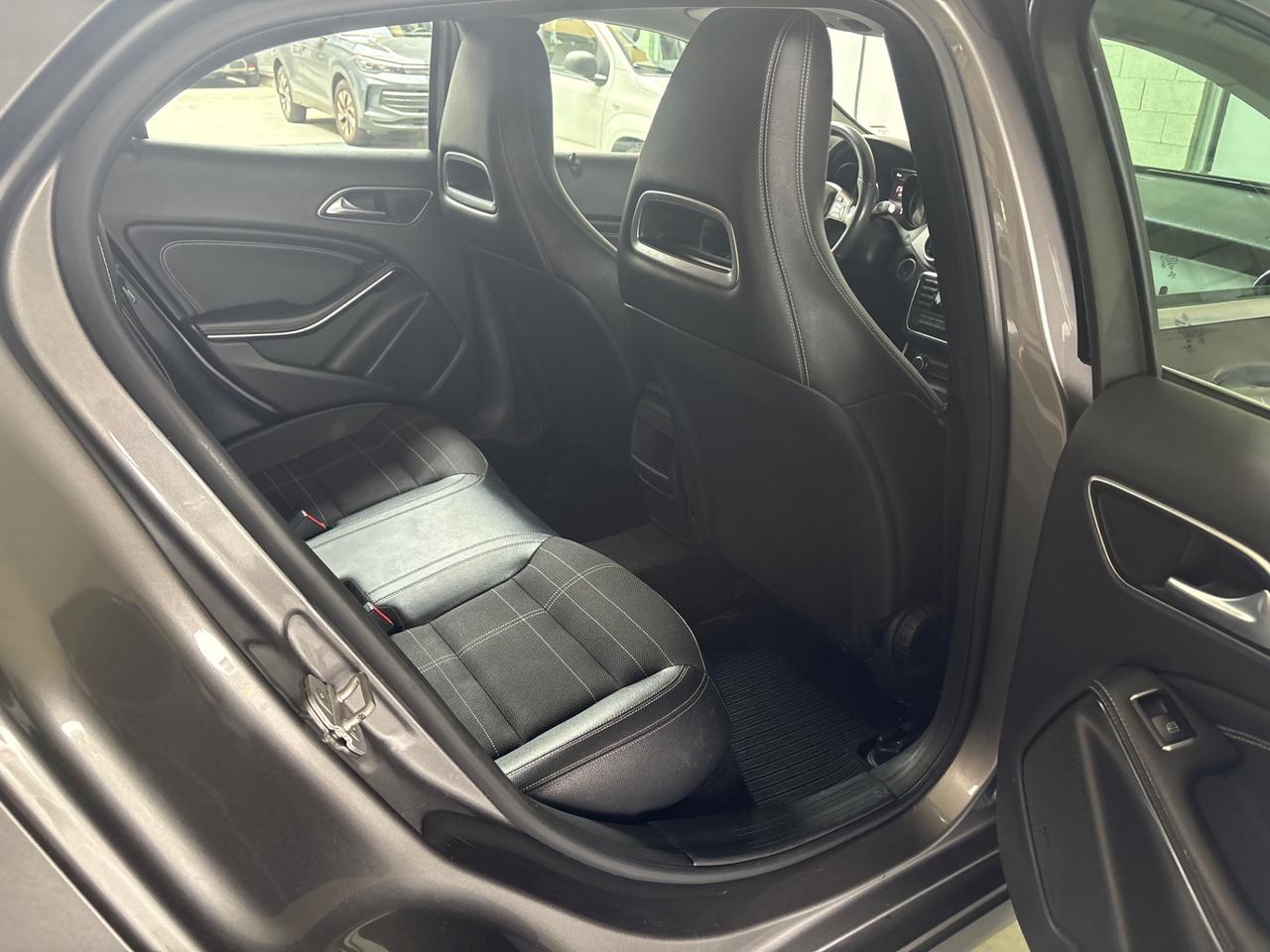 Mercedes-benz GLA 200 CDI Automatic