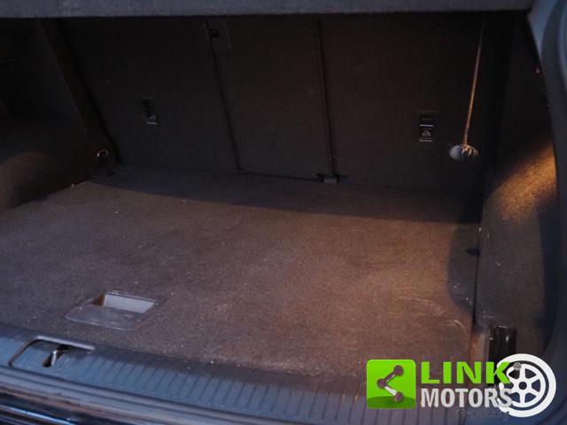 VOLKSWAGEN Tiguan 2.0 TDI SCR DSG Business BlueMotion