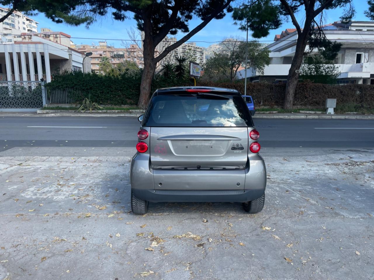 Smart ForTwo 1000 52 kW MHD coupé pure