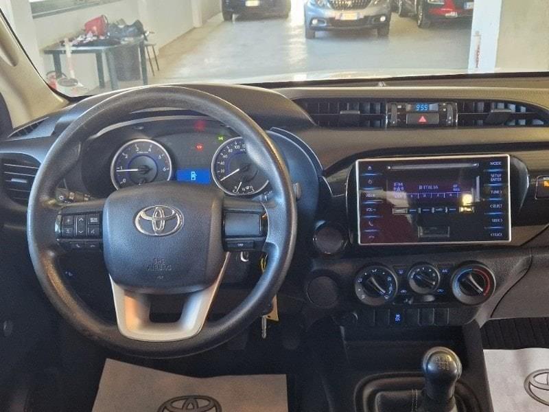 Toyota Hilux 4ª serie 2.4 D-4D 2WD 2 porte Extra Cab