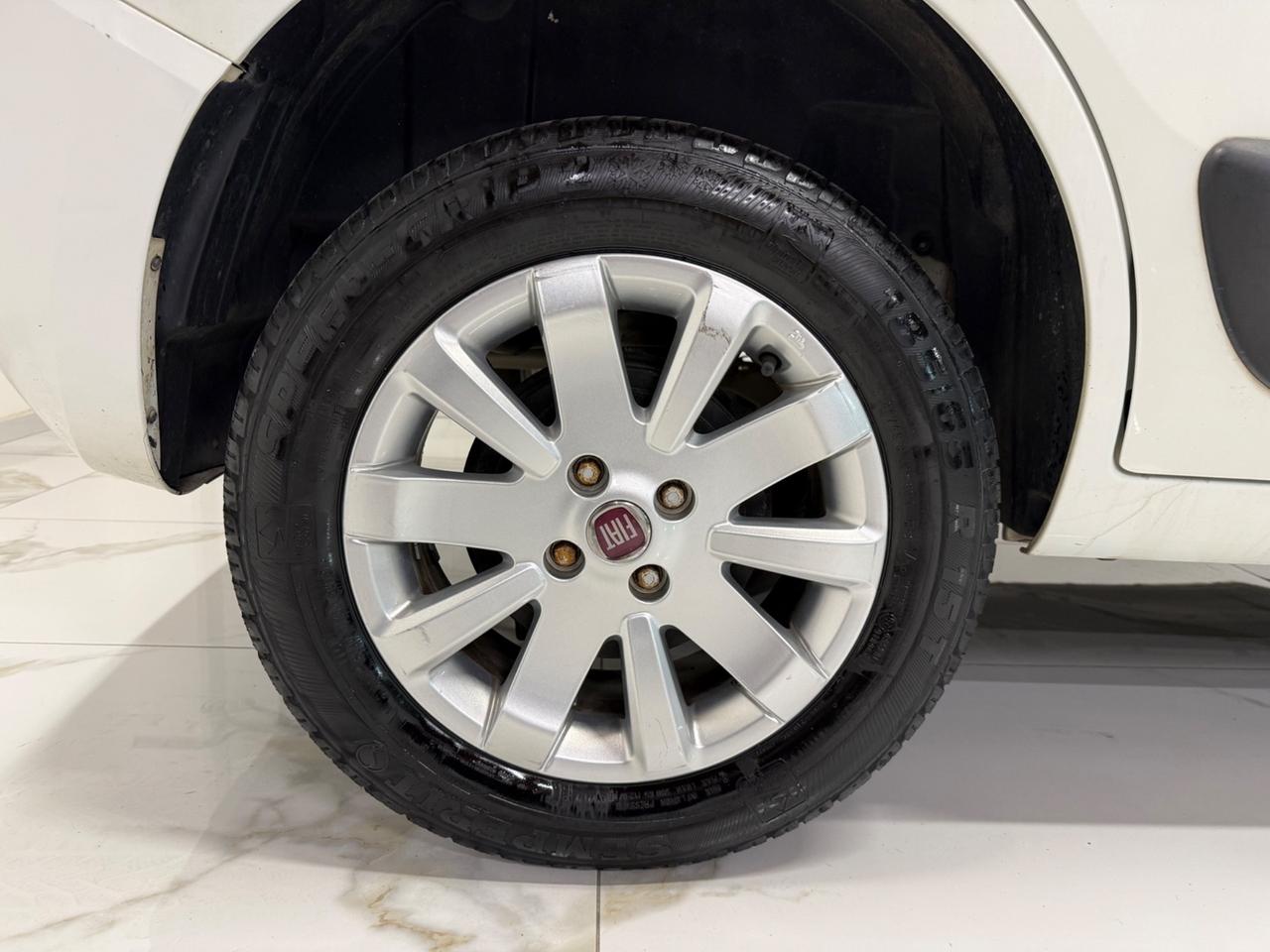 Fiat Qubo 1.3 MJT 75 CV Trekking