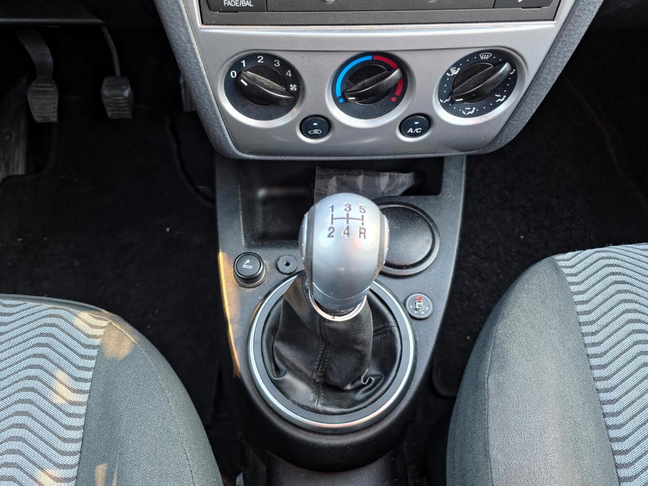 Ford Fusion UAV 1.4 16V 5p. Bz.- GPL 2010-E4 Manuale NEO